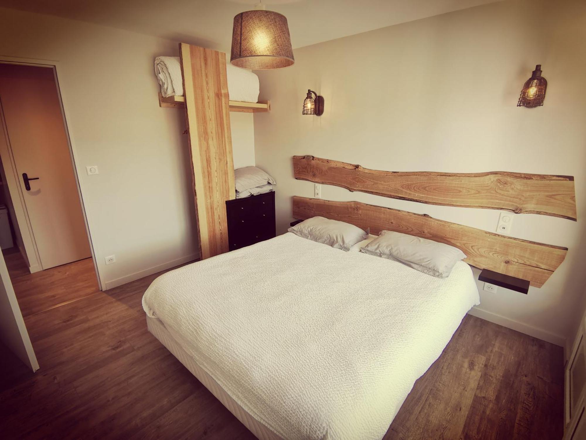Logis Hotel Le Beau Site Chambon-sur-Lac Eksteriør billede