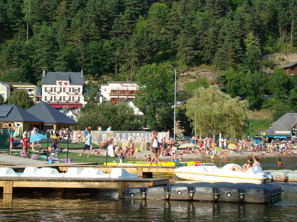 Logis Hotel Le Beau Site Chambon-sur-Lac Eksteriør billede